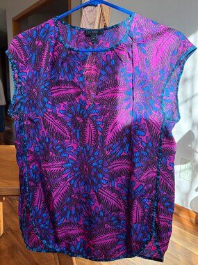 J.CREW 100% Silk Gorgeous Top Petite 10 Purple Blue Floral